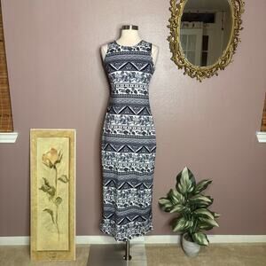 Discreet USA Maxi Dress – Small, Black White Boho Tribal Print Sleeveless
